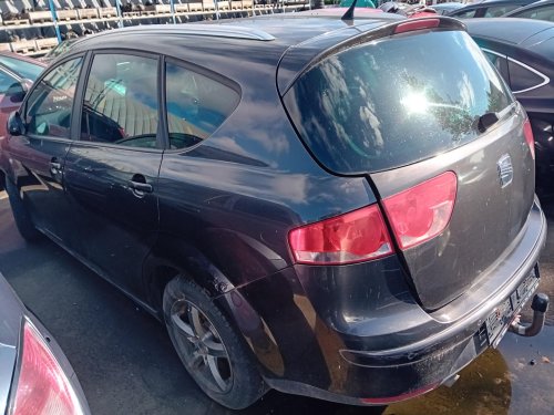 Seat Altea XL 1.9 TDI ( BLS ) 77kW r.2007 černá na náhradní díly
