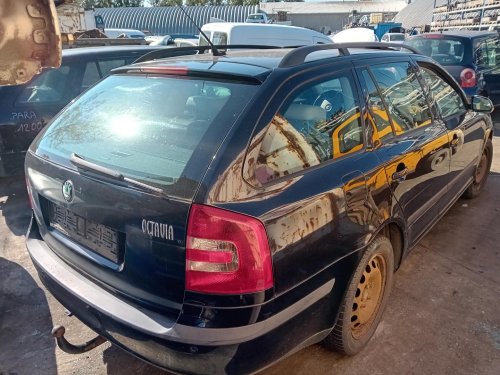 Škoda Octavia II 1.8 TSI ( BZB ) 118kW r.2007 černá na náhradní díly