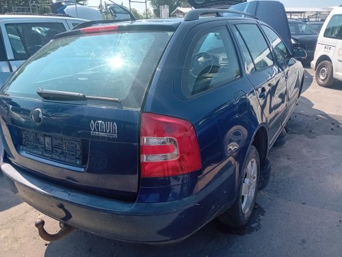 Škoda Octavia II 1.9 TDI ( BXE ) 77kW r.2007 modrá na náhradní díly