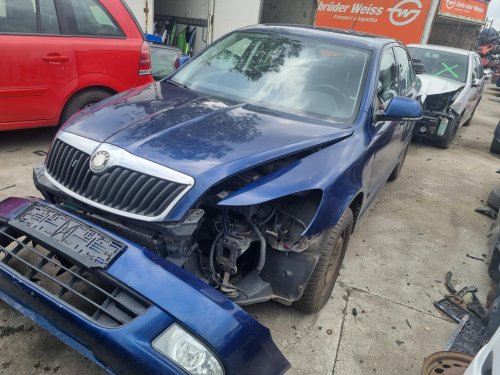 Škoda Octvavia II Facelift 2.0 TDI ( BKD ) 103kW r.2010 modrá 9462 na náhradní díly