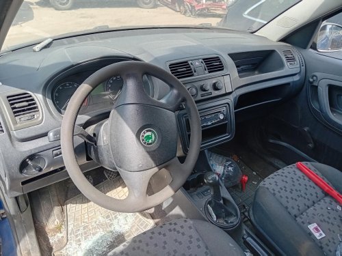 Škoda Praktik 1.2 ( BZG ) 51kW r.2008 modrá na náhradní díly