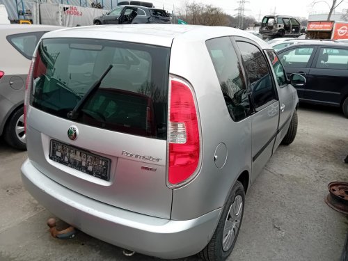 Škoda Roomster 1.4 ( BXW ) 63kW r.2007 šedá 9102 na náhradní díly