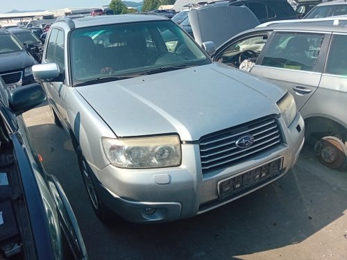 Subaru Forester II 2.0 AWD ( EJ 20 ) 116kW r.2006 šedá 01G  na náhradní díly