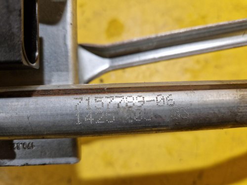 TÁHLA STĚRAČŮ S MOTORKEM - 404871- BMW 1 (E87) - 19660