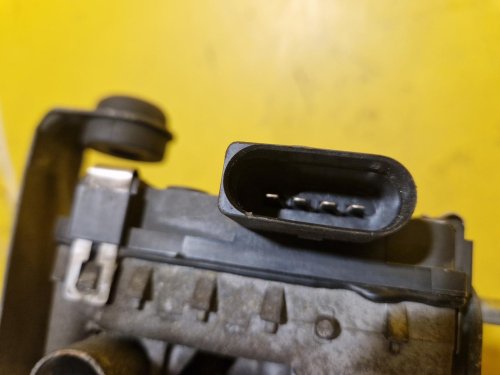 TÁHLA STĚRAČŮ S MOTORKEM 0390241718 VW TOURAN I (1T1, 1T2) - 19462