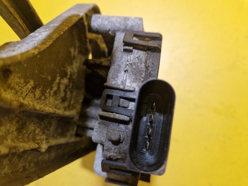 TÁHLA STĚRAČŮ S MOTORKEM 0390241731 FORD FOCUS II - 18153