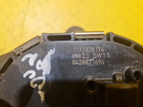 TÁHLA STĚRAČŮ S MOTORKEM 0390241786 VW TOURAN I (1T1, 1T2) - 19462