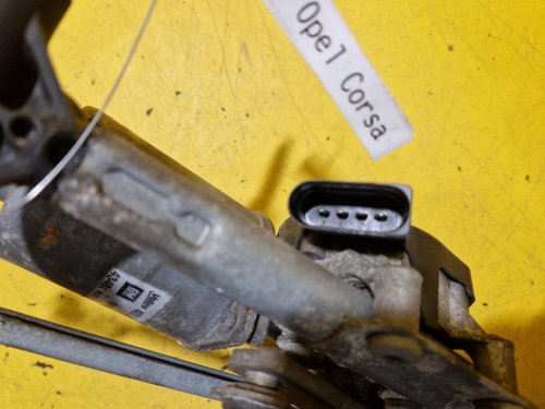 TÁHLA STĚRAČŮ S MOTORKEM 13182340 OPEL CORSA D - 21068