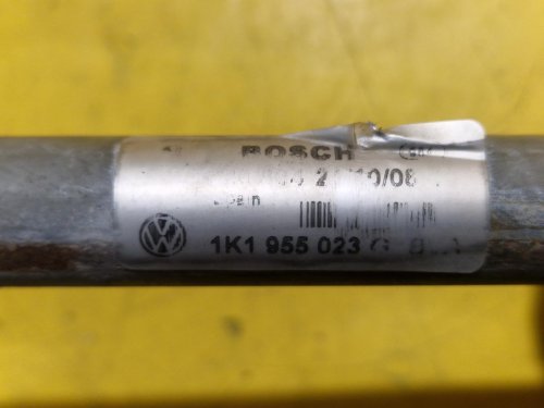 TÁHLA STĚRAČŮ S MOTORKEM 1K1955119E  VW GOLF V, VI, JETTA III, SCIROCCO III / ŠKODA OCTAVIA II - 19365