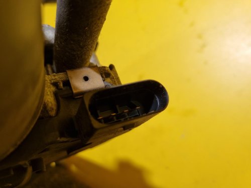 TÁHLA STĚRAČŮ S MOTORKEM 1Z1955119A - ŠKODA OCTAVIA II - 17859