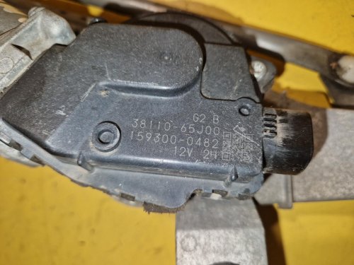 TÁHLA STĚRAČŮ S MOTORKEM 3811065J00 SUZUKI GRAND VITARA II - 18151