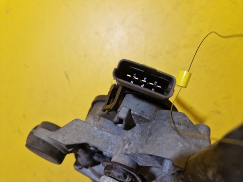 TÁHLA STĚRAČŮ S MOTORKEM 53565002 CITROEN C1 / PEUGEOT 107 / TOYOTA AYGO I - 18243