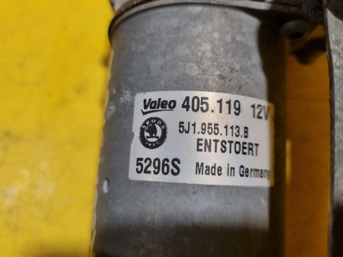 TÁHLA STĚRAČŮ S MOTORKEM 5J1955113B - ŠKODA FABIA II, ROOMSTER - 17861