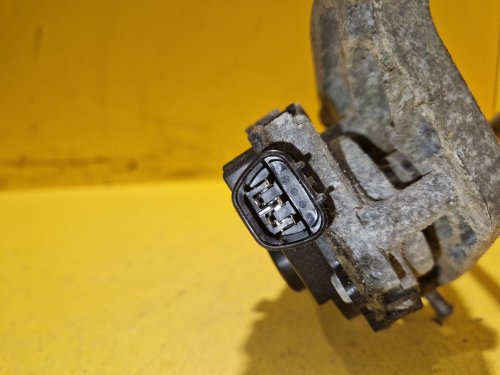 TÁHLA STĚRAČŮ S MOTORKEM 851100D080 TOYOTA YARIS II - 20338