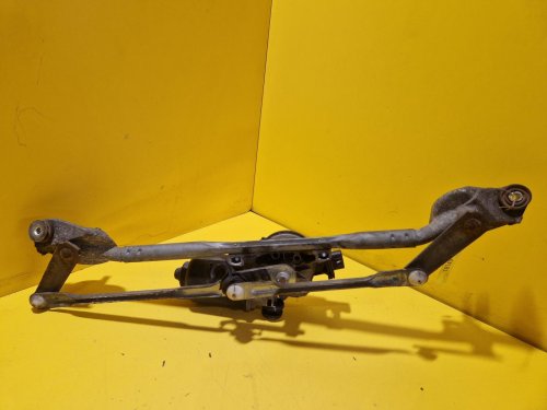 TÁHLA STĚRAČŮ S MOTORKEM 851100F020 TOYOTA COROLLA VERSO II - 18149