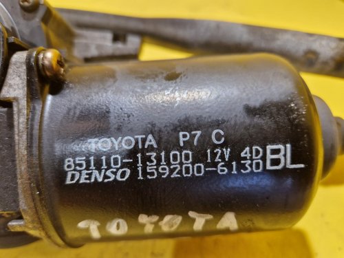 TÁHLA STĚRAČŮ S MOTORKEM 8511013100 TOYOTA VERSO I - 19523