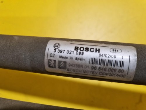 TÁHLA STĚRAČŮ S MOTORKEM 9684808680 PEUGEOT 308 I - 16925