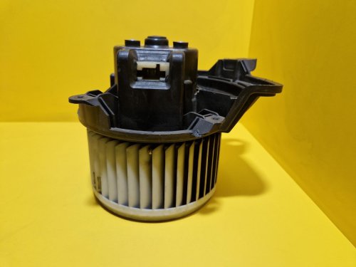 VENTILÁTOR TOPENÍ 503330100 OPEL CORSA D / FIAT GRANDE PUNTO / ALFA MITO , LINEA - 13073
