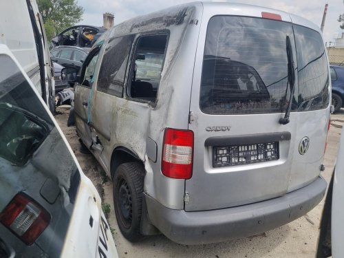 Volkswagen Caddy 1.9 TDI ( BSU ) 55kW r.2007 stříbrná na náhradní díly