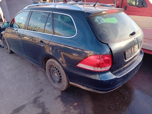 Volkswagen Golf V 1.4 TSI ( CAX ) 90kW r.2009 modrá 9135 na náhradní díly