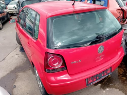 Volkswagen Polo 1.2 HTP ( BMD ) 40KW r.2006 červená LP3G na náhradní díly