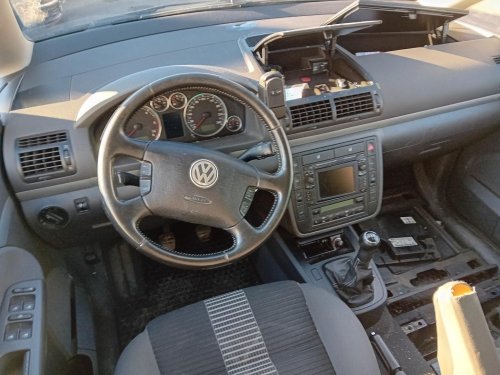 Volkswagen Sharan 2.0 TDI ( BRT ) 103kW r.2008 modrá na náhradní díly
