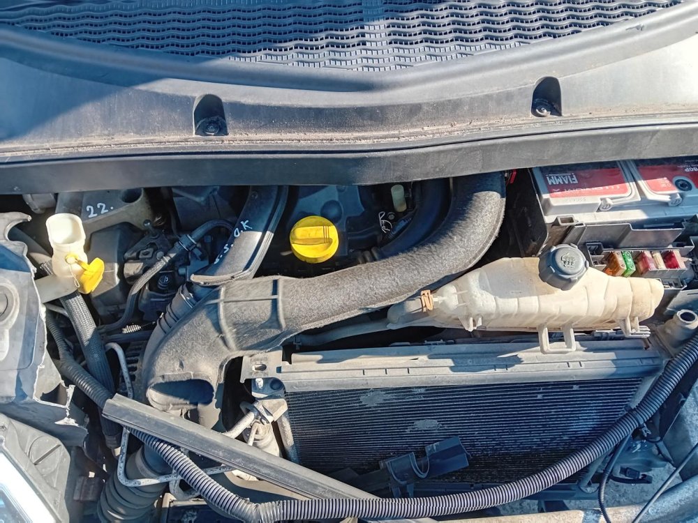  Renault Modus 1.5 ( K9K J 7 ) 60kW r.2005 modrá na náhradní díly