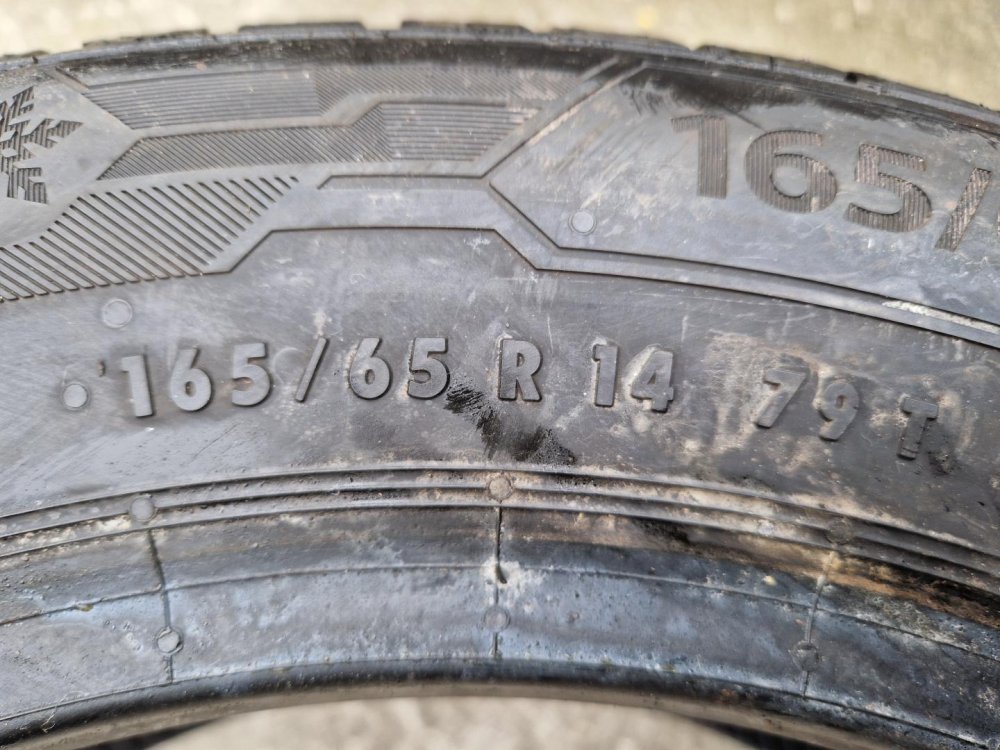 2 KS CELOROČNÍ PNEUMATIKA BARUM QUARTARIS 5 - 165/65 R14 79T - 20460