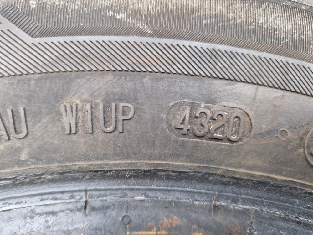 2 KS CELOROČNÍ PNEUMATIKA BARUM QUARTARIS 5 - 165/70 R14 81T - 20461