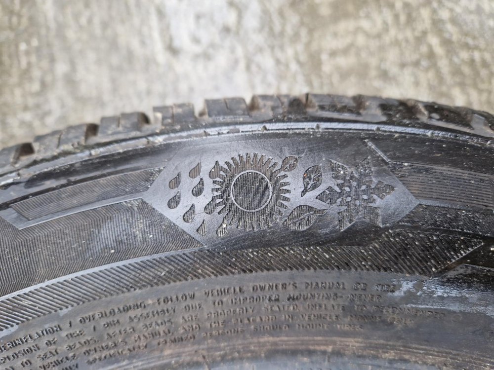 2 KS CELOROČNÍ PNEUMATIKA BARUM QUARTARIS 5 - 185/60 R14 82T - 20571