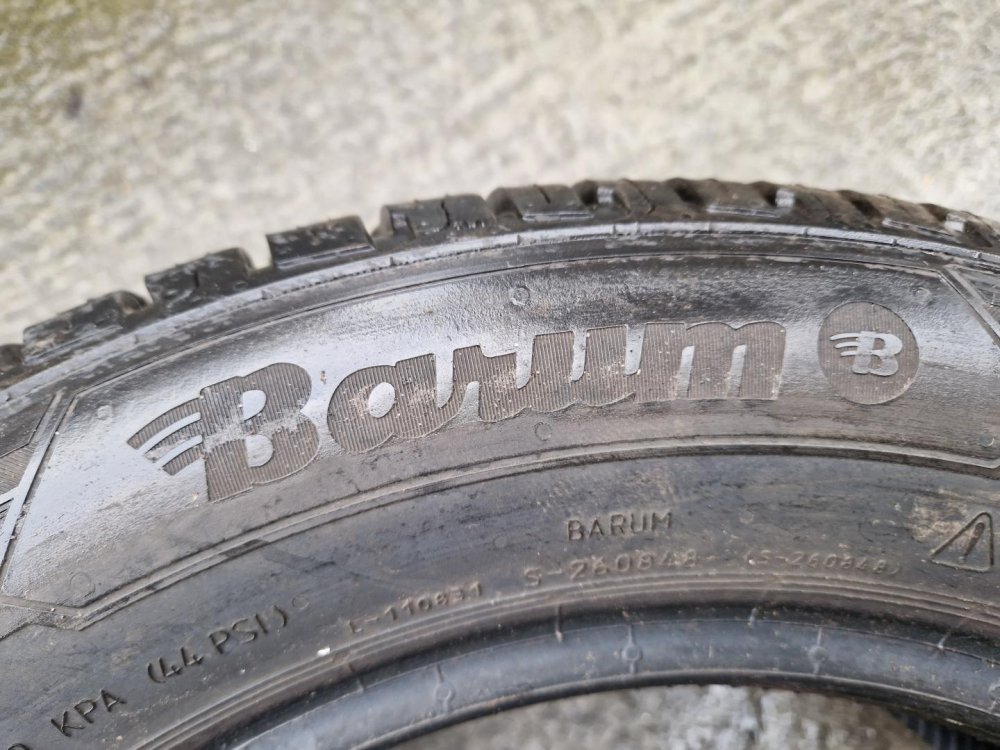 2 KS CELOROČNÍ PNEUMATIKA BARUM QUARTARIS 5 - 185/60 R14 82T - 20571
