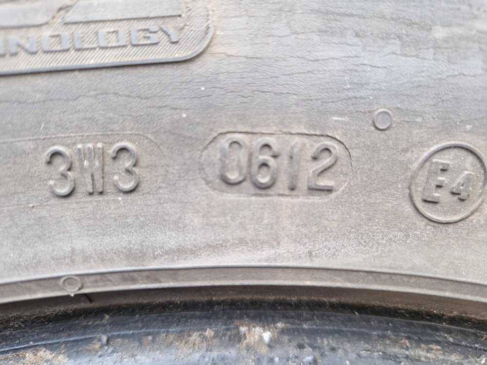 2 KS CELOROČNÍ PNEUMATIKA GENERAL GRABBER AT 255/65 R16 109T - 20484