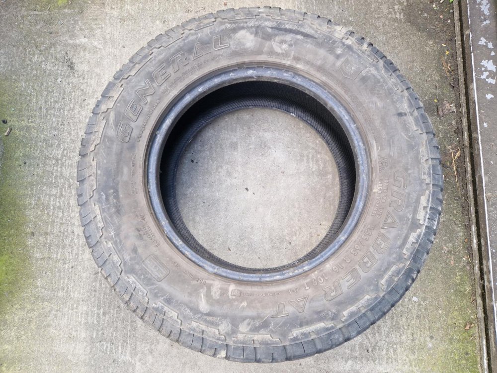 2 KS CELOROČNÍ PNEUMATIKA GENERAL GRABBER AT 255/65 R16 109T - 20484
