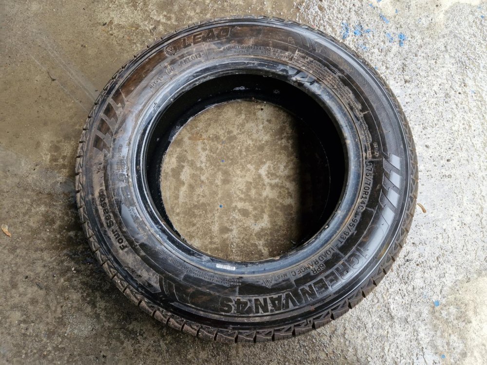 2 KS CELOROČNÍ PNEUMATIKA LEAO IGREEN VAN 4S - 175/70 R14 C 95/93T - 20291
