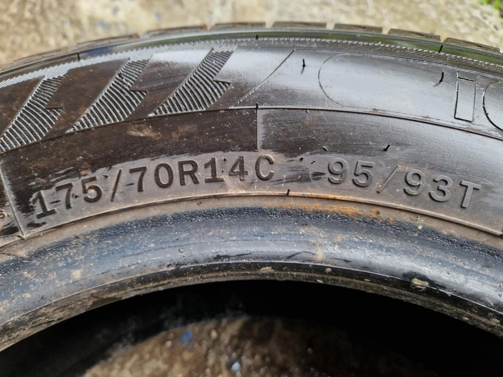 2 KS CELOROČNÍ PNEUMATIKA LEAO IGREEN VAN 4S - 175/70 R14 C 95/93T - 20291