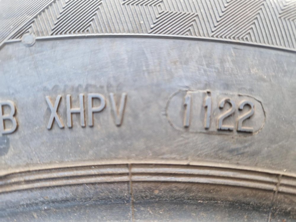2 KS CELOROČNÍ PNEUMATIKA MATADOR ALL WEATHER EVO - 165/70 R13 79T - 20480