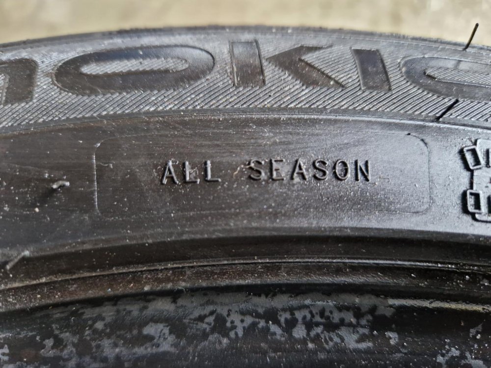 2 KS CELOROČNÍ PNEUMATIKA NOKIAN SEASONPROOF 225/45 R17 94W - 20493