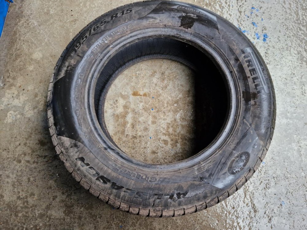2 KS CELOROČNÍ PNEUMATIKA PIRELLI CINTURATO ALLSEASON - 195/65 R15 91H - 20299