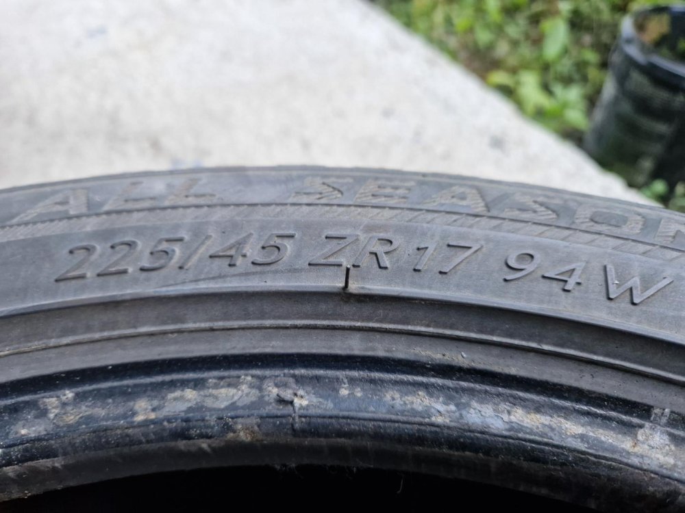 2 KS CELOROČNÍ PNEUMATIKA SEBRING ALLSEASON 225/45 R17 94W - 21159 2 KS CELOROČNÍ PNEUMATIKA SEBRING ALLSEASON 225/45 R17 94W - 21159