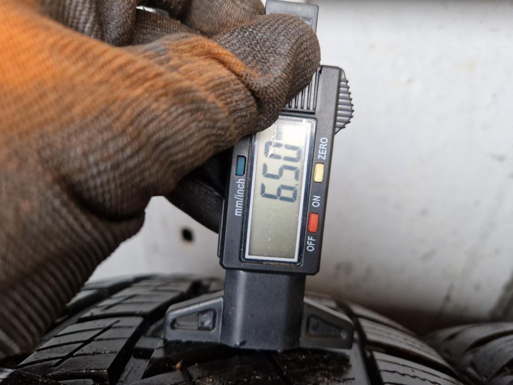 2 KS CELOROČNÍ PNEUMATIKA TOMKET ALLYEAR 3 - 215/55 R16 97V - 20650 2 KS CELOROČNÍ PNEUMATIKA TOMKET ALLYEAR 3 - 215/55 R16 97V - 20650