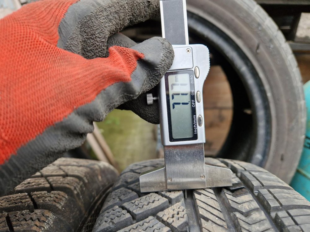 2 KS CELOROČNÍ PNEUMATIKA VRANÍK UNI SMART 4S 165/70 R14 81T - 20463