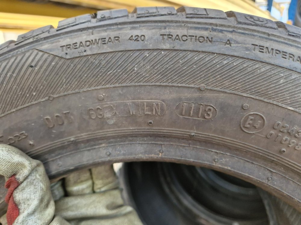 2 KS LETNÍ PNEUMATIKA BARUM 175/65 R14 82T - 12241