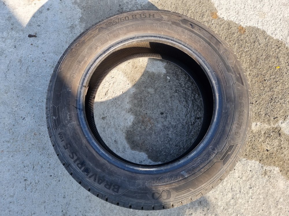2 KS LETNÍ PNEUMATIKA BARUM BRAVURIS 5 - 185/60 R15 84H - 17855