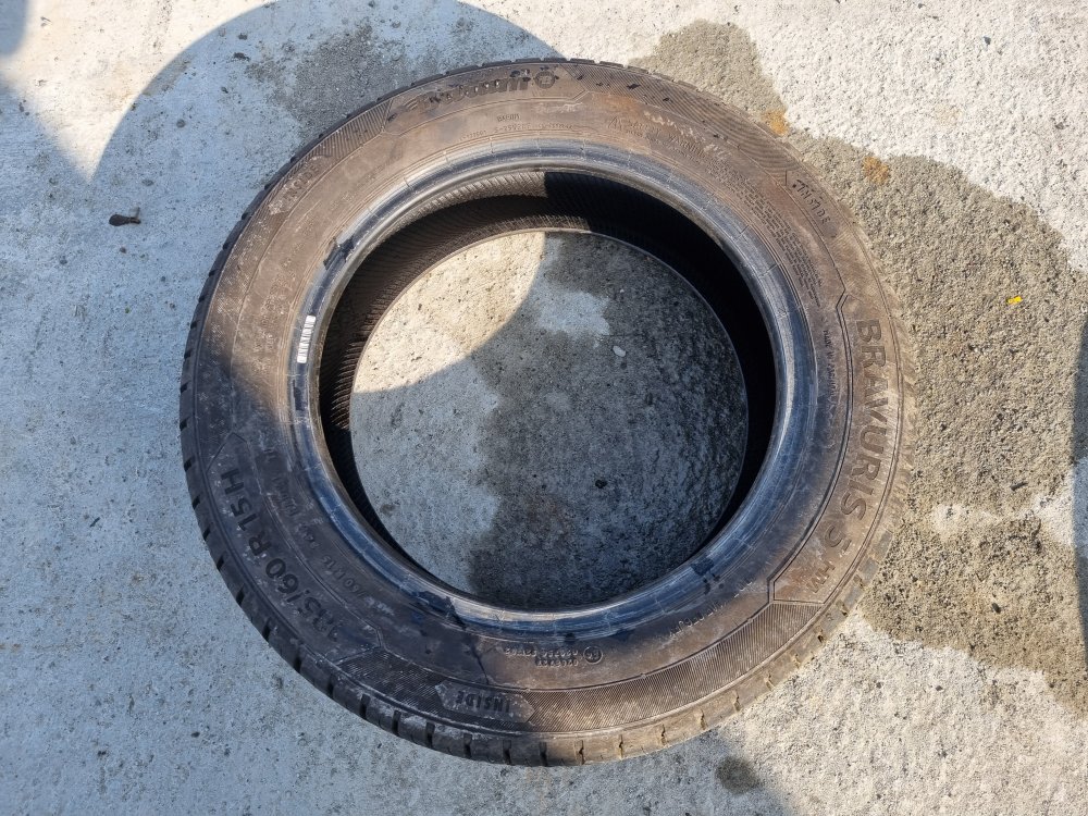 2 KS LETNÍ PNEUMATIKA BARUM BRAVURIS 5 - 185/60 R15 84H - 17855