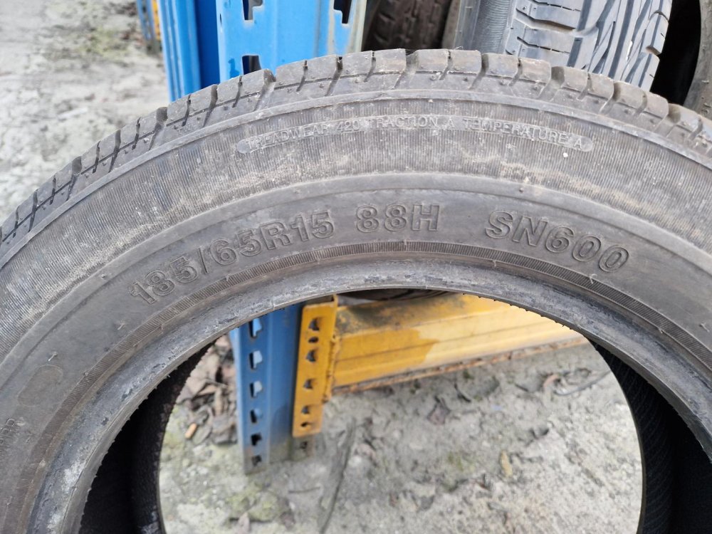 2 KS LETNÍ PNEUMATIKA SUNNY 185/65 R15 88H - 12337