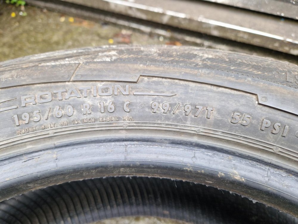 2 KS ZIMNÍ PNEUMATIKA UNIROYAL SNOW MAX 2 195/60 R16 C 99/97T - 20358