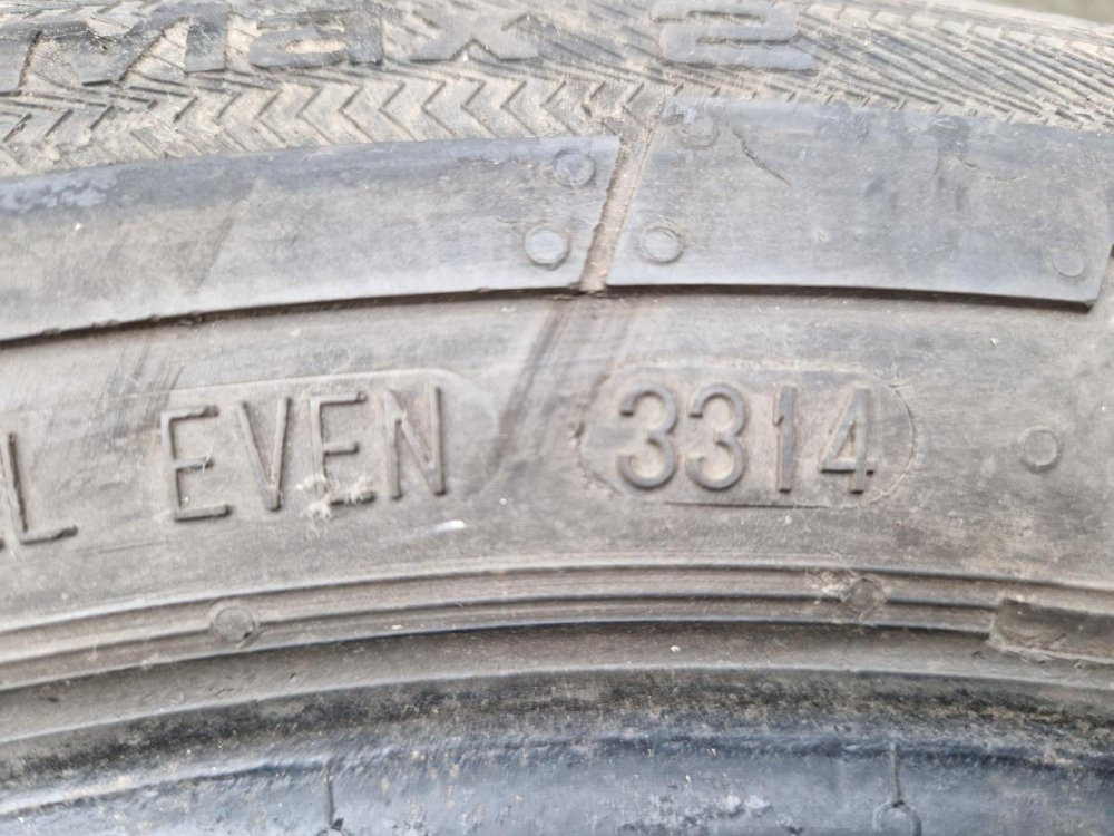 2 KS ZIMNÍ PNEUMATIKA UNIROYAL SNOW MAX 2 195/60 R16 C 99/97T - 20358