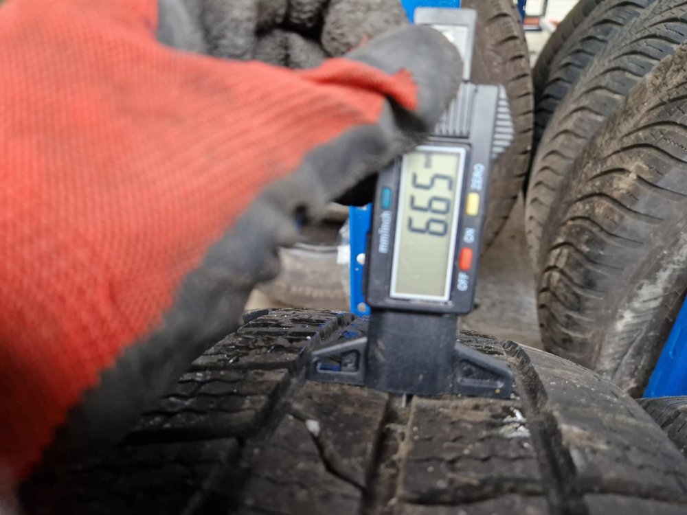 2 KS ZIMNÍ PNEUMATIKA APLUS A909 - 215/50 R17 95W - 20496