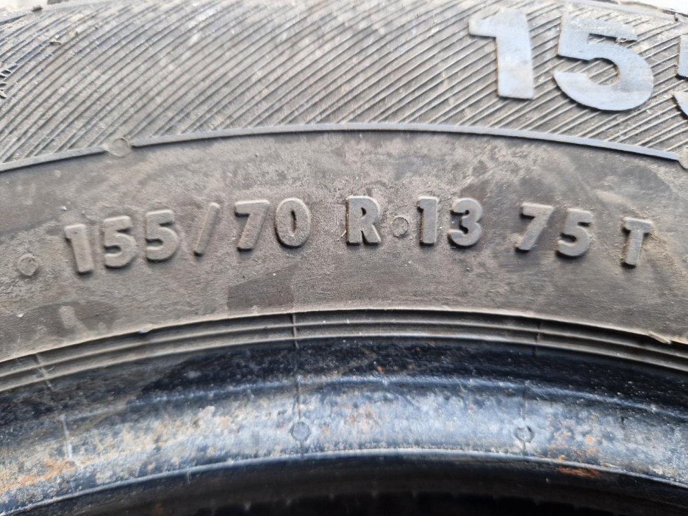 2 KS ZIMNÍ PNEUMATIKA BARUM POLARIS 3 - 155/70 R13 75T - 20423
