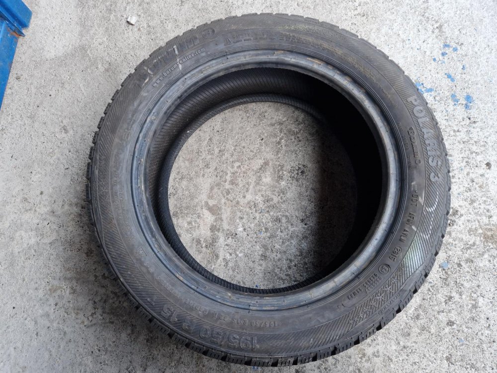 2 KS ZIMNÍ PNEUMATIKA BARUM POLARIS 3 - 195/50 R15 82T - 21156